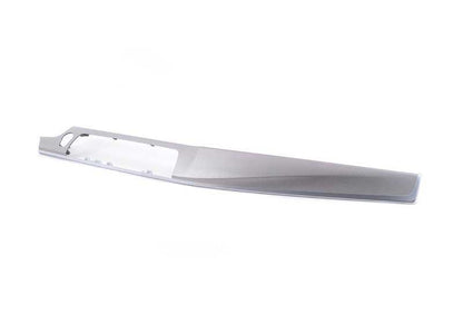 Embellecedor salpicadero derecho aluminio perlado OEM 51458051335 para BMW F10. Pieza original BMW.