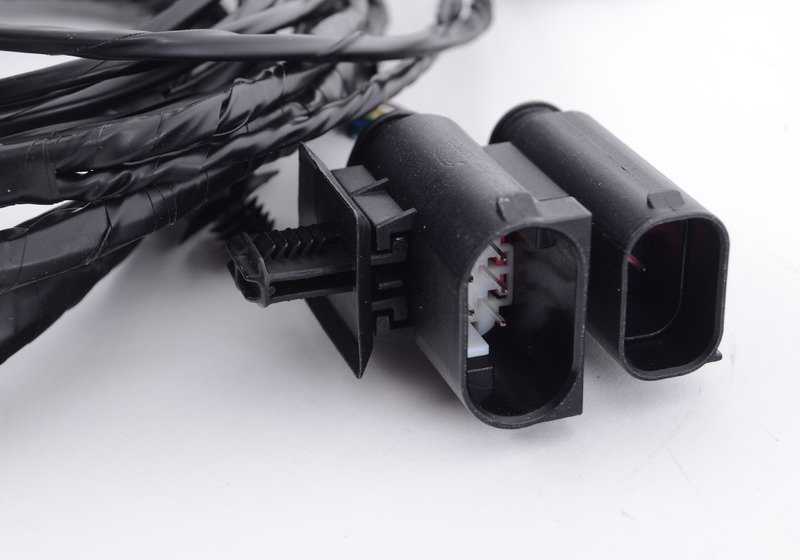 Cableado frontal OEM 61129327111 para BMW F22, F23, F87, F80, F82, F83. Recambio original BMW. Ideal para sustituir cableado dañado en el paragolpes delantero.
