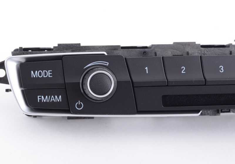 Mando control audio CD cromado OEM 61316832881 para BMW F20, F21, F22, F23, F87, F30, F31, F34, F80, F32, F33, F36, F82, F83. Original BMW.