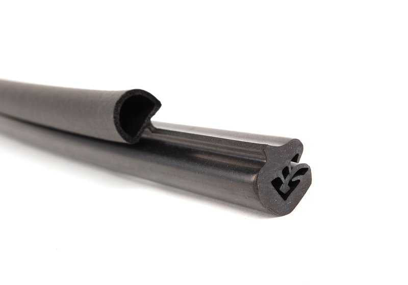 Vedação lateral da tampa frontal para BMW E39 (OEM 51718184153). BMW original