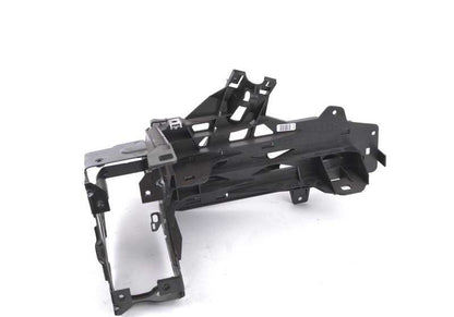 Soporte derecho de refuerzo de carrocería OEM 51647200778 para BMW F07 520d, 528i, 530d. Original BMW.