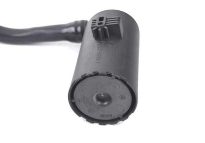 Filtro de pó com BMW E70, E70N TUBE, E71 (OEM 16137171081). BMW original.
