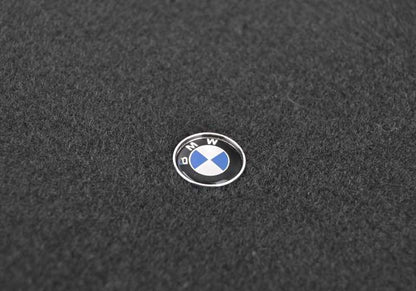 Alfombrillas de moqueta OEM 51471914406 para BMW E24. Juego completo en color antracita. Accesorio original BMW.