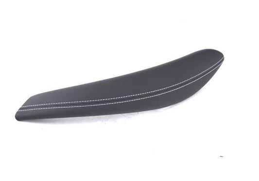 Capa de couro para maçaneta da porta direita para BMW Série 3 F80, Série 4 F82, F83 (OEM 51418057636). BMW originais.