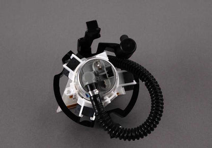 Bomba de combustible OEM 16146752369 para BMW E39 M5 (modelos DE91 y DE92 con motor S62, cambio manual y tracción trasera). Original BMW.