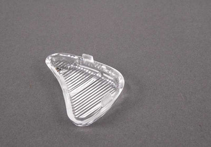 Riflettore posteriore destro OEM 51135480107 per BMW F20, F21, F22, F23, F30, F31, F32, F33, F34, F36, F80, F87. BMW originale BMW. Ideale per sostituire il riflettore rotto o danneggiato.