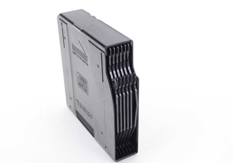 Revista de CD para BMW Série 1 E81, E82, E87, E87N, E88, Série 3 E46, E90, E90N, E91, E91N, E92, E92N, E93, E93N, Série 5 E39, Série 7 E65, E66, X1 E84, X3 E83, E83N, X5 E53, Z4 E85, E86, Z8 E52, MINI R50, R52, R53 (OEM 65128364931). BMW original