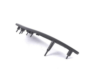 Tapa embellecedora altavoz puerta izquierda OEM 51417318809 para BMW F10, F11. Original BMW.