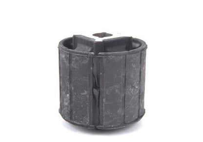 Cojinete de goma delantero para BMW X3 F25, X4 F26, X5 E70, E70N, F15, F85, X6 E71, E72, F16, F86 (OEM 33176770947). Original BMW.