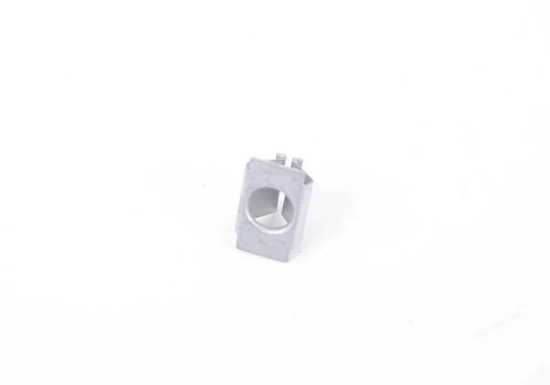 Grapa de fijación OEM 51718204921 para BMW E46 (316i, 316Ci) modelos entre 1998 y 2006. Ideal para fijar piezas del motor y carrocería. Original BMW.