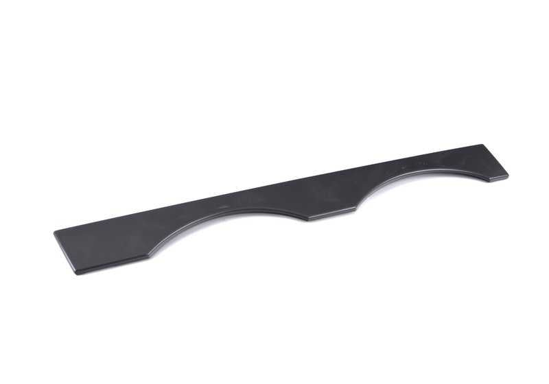 Tapa embellecedora derecha imprimada OEM 51138236892 para BMW E38. Original BMW.