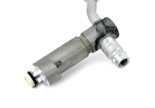 Tubería de alta presión del condensador al evaporador OEM 64509224833 para BMW E89. Original BMW.
