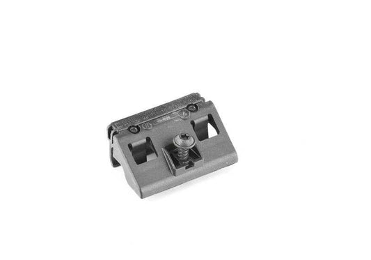 Posizione IMAN OEM 65779243136 per BMW F22, F23, F87, F30, F31, F34, F80, F32, F36, F82, F83, I3 (I01), I8 (I12, I15). BMW originale.
