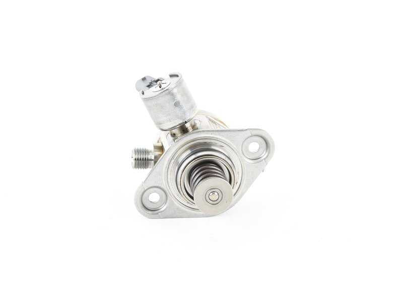 Bomba de alta presión de combustible OEM 13518604231 para BMW E82, E88, F20, F21, F22, F23, F87, E92, E93, F30, F31, F34, F32, F33, F36, F07, F10, F11, F06, F12, F13, F01, F02, E84, F25, F26, E70, F15, E71, F16. Original BMW.