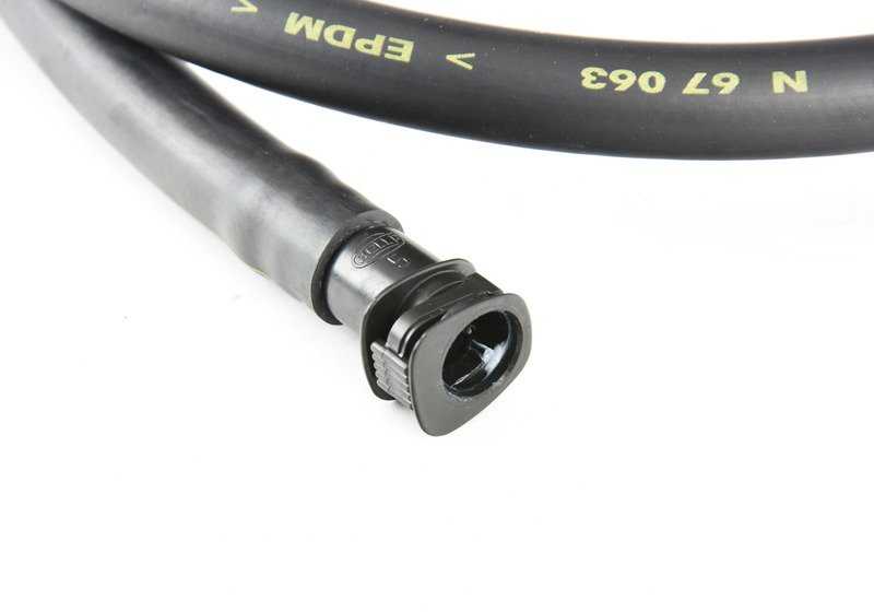 Tubo flexible para sistema de lavado OEM 61677037416 para BMW E85, E86. Original BMW.
