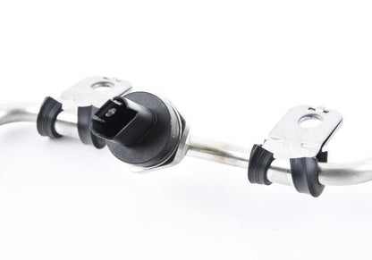 Tubo de alimentación con sensor OEM 13537848561 para BMW F87, F80, F82, F83. Original BMW.