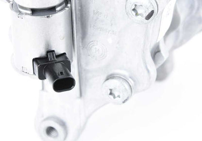 Tandem pump for BMW 5 Series F07, F10, 6 Series F06, F12, 7 Series F01, F02 (OEM 32416788909). Genuine BMW.