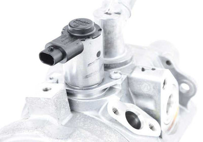 Tandem pump for BMW 5 Series F07, F10, 6 Series F06, F12, 7 Series F01, F02 (OEM 32416788909). Genuine BMW.