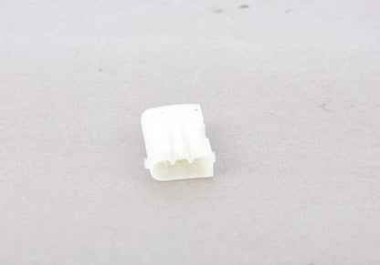 Conector de 3 pines blanco OEM 61131378113 para BMW E90, E91, E92, E93 (316d, 316i). Ideal para conexiones eléctricas. Original BMW.