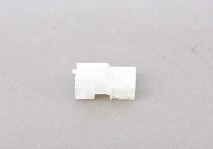 Conector de 3 pines blanco OEM 61131378113 para BMW E90, E91, E92, E93 (316d, 316i). Ideal para conexiones eléctricas. Original BMW.