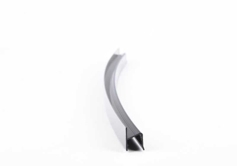Moldura guía de ventanilla izquierda OEM 51357906915 para BMW E91. Original BMW.
