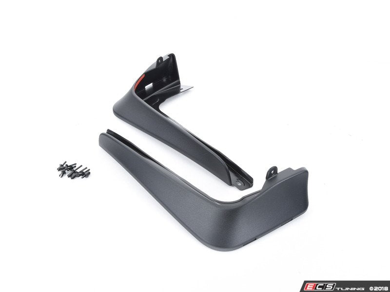 Juego de guardabarros delanteros negros (2 uds) OEM 82162410137 para MINI Countryman F60 y F60 LCI (Cooper tracción delantera)... y más. Original MINI.