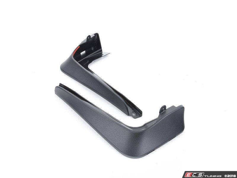 Juego de guardabarros delanteros negros (2 uds) OEM 82162410137 para MINI Countryman F60 y F60 LCI (Cooper tracción delantera)... y más. Original MINI.