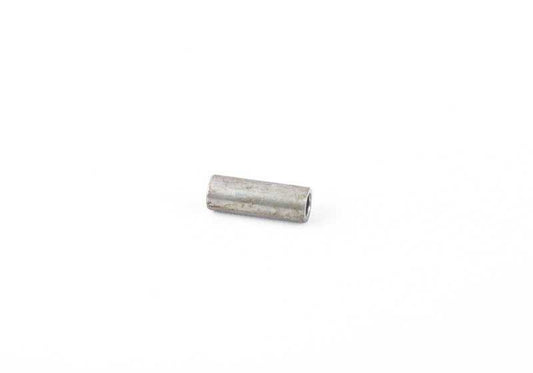 Tubo separador OEM 32411137783 para BMW Serie 8 E31 (850Ci) con motor M70. Compatible con versiones manuales y automáticas de 1989 a 1994. Original BMW.