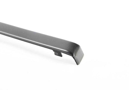 Embellecedor superior izquierdo OEM 51368189297 para BMW E39. Original BMW.