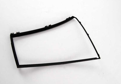 Guía de ventana derecha OEM 51348190650 para BMW E39. Original BMW.