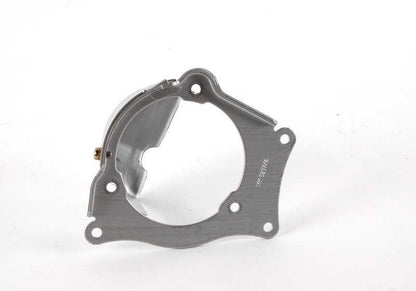 Soporte de bomba de aire secundaria OEM 11721715273 para BMW E46 320Ci (modelos con motor M54, manual y automático, años 2000–2006). Original BMW.