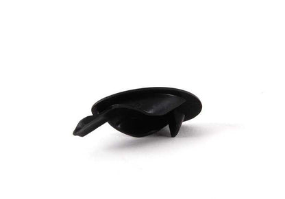 Tapón OEM 51418213917 en color negro para BMW Serie 3 E46 (1998-2004). Original BMW.