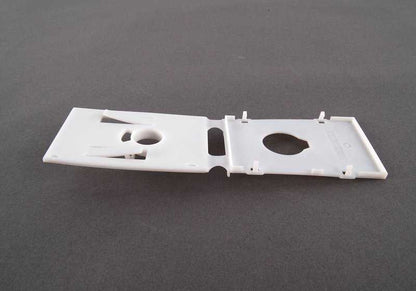 Guía deslizante OEM 51337114596 para BMW Z4 E85 y E86 (modelos 2.0i, 2.2i, 2.5i) en todas sus variantes. Pieza del mecanismo del elevalunas delantero. Original BMW.