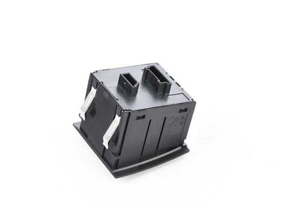 Interruptor luces emergencia / cierre centralizado / DTC OEM 61319196713 para BMW E90, E91, E92, E93. Compatible con todos los modelos indicados. Repuesto original BMW.