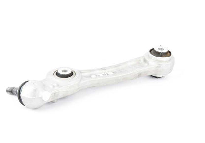 Brazo de suspensión delantero izquierdo con silentblock OEM 31126866197 para BMW i3 I12 y BMW i8 I15. Original BMW.