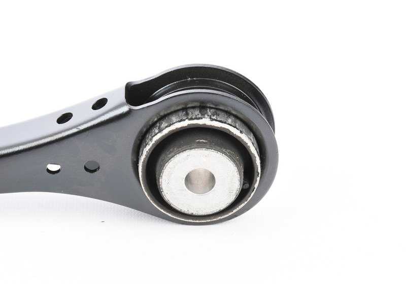 Brazo de suspensión trasero con silentblock OEM 33326862410 para BMW I12, I15. Original BMW.