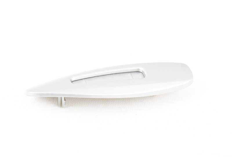 Right cover Central OEM 511680493 for BMW E63 and E64. Titan II finish. Original BMW piece.