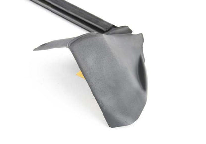 Cubierta interior derecha OEM 51327026392 para BMW E46. Original BMW.