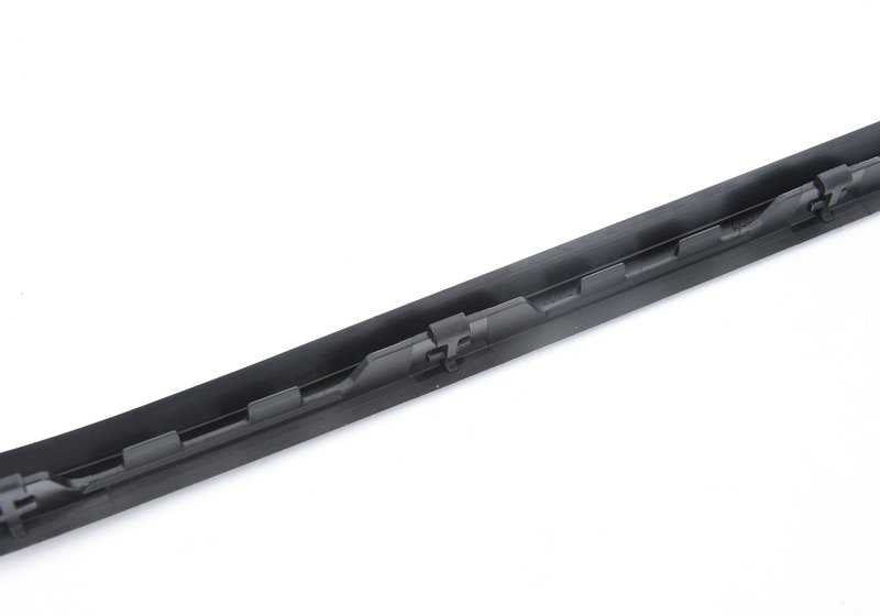 Tapa enrejado recogeaguas izquierda negro mate OEM 51317462205 para BMW X5 F15 y X5 M F85. Original BMW.