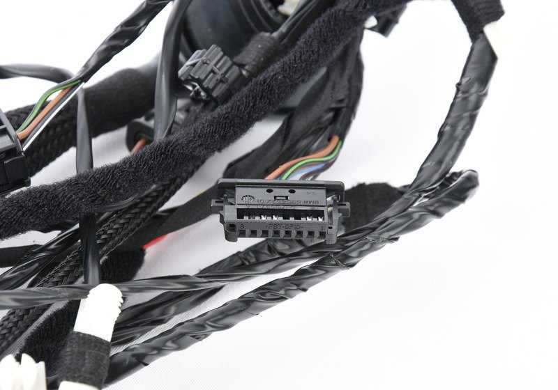Kit de reparo Fiação traseira esquerda OEM 61119381703 para BMW i8 (i12). Compatível com todos os modelos I12. BMW original.