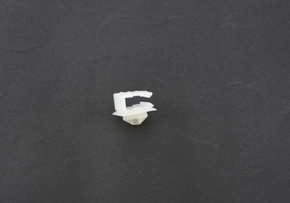 Prise en charge du connecteur blanc OEM 61138365550 pour BMW E87, E88, F20, F21, E36, E46, E90, E91, E92, E93, E39, E38, E65, E66, E84, E83, F25, E53, F15, F85, Z3, E89, E89, E89, E89 E89, E89, E89, E89, E89, E89, E89. BMW d'origine.