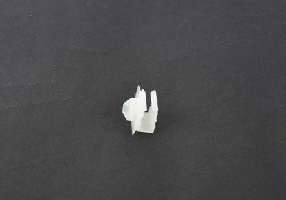 Prise en charge du connecteur blanc OEM 61138365550 pour BMW E87, E88, F20, F21, E36, E46, E90, E91, E92, E93, E39, E38, E65, E66, E84, E83, F25, E53, F15, F85, Z3, E89, E89, E89, E89 E89, E89, E89, E89, E89, E89, E89. BMW d'origine.