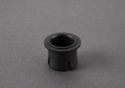 Casquillo OEM 35411163898 para BMW 3 E46 Series. Peça original da BMW, ideal para sistemas de gás ou cabo acelerador. Diâmetro 14,2 mm. Substituição autêntica para manter seu BMW em perfeitas condições.