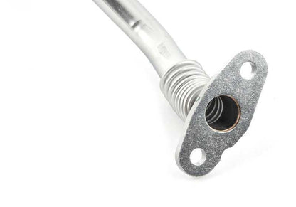 Tubo de retorno de aceite del turbo OEM 11427844987 para BMW F10, G30, F06, F06N, F12, F12N, F13, F13N, G11, G12, E70, F85, G05, E71, F86, G07. Original BMW.