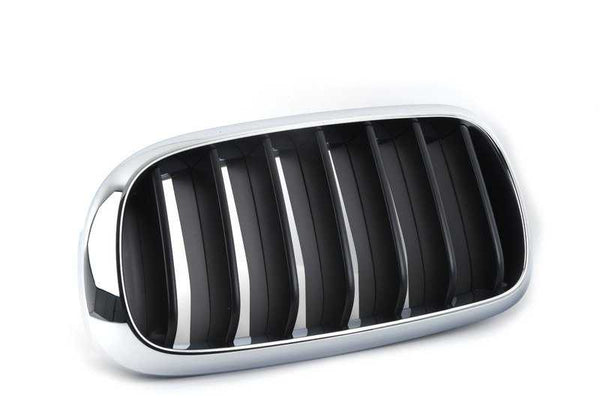 Rejilla embellecedora frontal izquierda OEM 51137294485 para BMW F15. Original BMW.