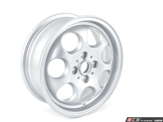 Cerchio in lega leggera argento 5.5Jx15 ET45 (7 fori) OEM 36111512458 per MINI R50, R53, R56, R55 Clubman, R52 Cabrio, R57 Cabrio, R58 Coupé, R59 Roadster... e altro ancora. MINI originale.
