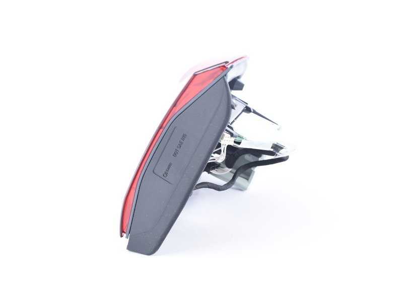 Piloto trasero derecho portón OEM 63217443132 para BMW F82, F83. Original BMW.