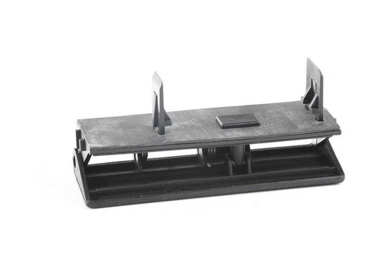 Pulsador apertura maletero OEM 51248108305 para BMW E34, E31. Compatible con sistema de cierre de maletero. Repuesto original BMW.