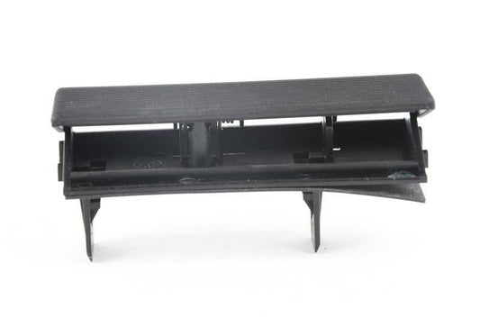 Pulsador apertura maletero OEM 51248108305 para BMW E34, E31. Compatible con sistema de cierre de maletero. Repuesto original BMW.