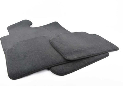 Juego de alfombrillas de velours antracita OEM 51477316600 para BMW Serie 3 E92, E92 LCI Coupé y M3 Coupé xDrive. Delantero y trasero. Original BMW.
